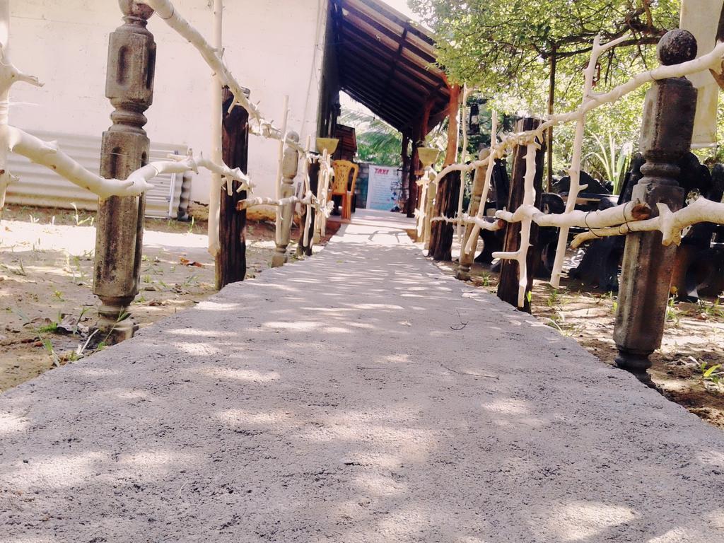 Bluesky Guest House Dambulla Exterior foto